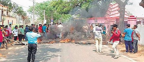 Agitators staging road blockade in front of Remuna police station on Wednesday