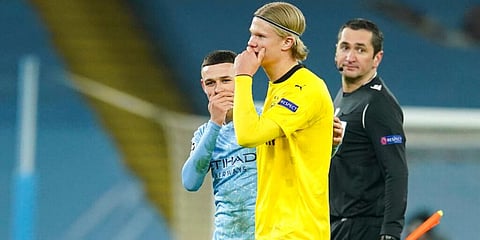 Seeking autographs from players unacceptable: UEFA tells match officials