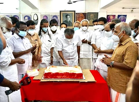 CM Pinarayi Vijayan cutting the cake during the LDF state committee meeting at AKG Centre in Thiruvananthapuram on Monday (Photo | Special arrangement)