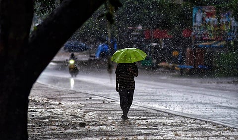 Heavy downpour in Bengaluru. (Photo | Express)