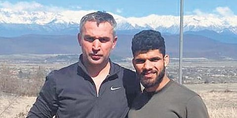 Jasleen Singh Saini with coach Mamuka Kizilashvili.