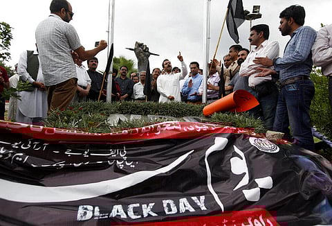 Pakistan Federal Union of Journalists take part in a demonstration. (File Photo | AP)