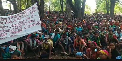 Tribal villagers protest against the security camp set up at Silger, south Bastar. (Photo| EPS)