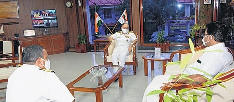 Mayor M Anilkumar (right) in talks with Vice-Admiral Anil Kumar Chawla and INS Commanding Officer Anil Jose Joseph at the Southern Naval Command HQ | Express