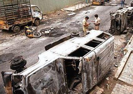 The HC also allowed applications filed by 115 accused seeking ‘default bail’, subject to conditions.