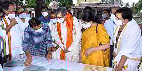 Chief Justice of India NV Ramana along family visited Srisailam temple on Friday. (Photo| EPS)