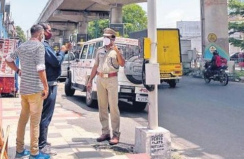 Ajith Kumar, Sub Inspector, City Traffic Police Station (East), shooting a video message for social media users to make them aware of the integrated traffic management system