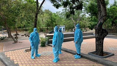 A team of veterinarians at the Vandalur Zoo. (Photo | EPS)