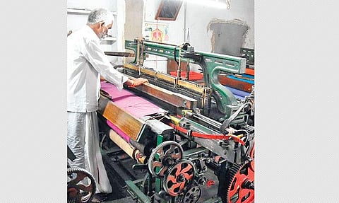 A powerloom, which came to a halt at Yogi Mallavaram village in Chittoor district | Madhav K