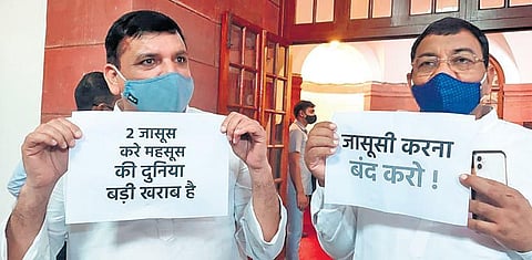 AAP MPs Sanjay Singh and Sushil Gupta protest outside Parliament. (Photo | Twitter)