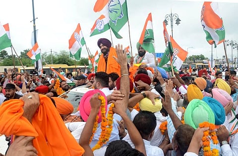 Newly appointed Punjab Pradesh Congress Committee President Navjot Singh Sidhu being welcomed by supporters during his visit to Amritsar. (Photo | PTI)