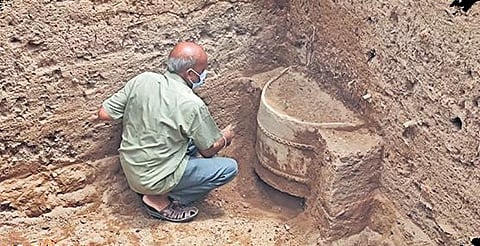 Keezhadi -- A goldmine of artefacts