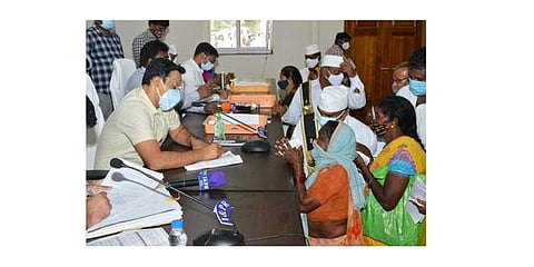 Officials told to resolve people’s plaints on time  