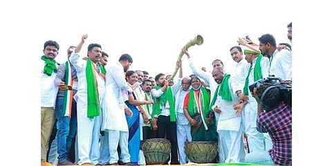 Congress asks SCs, tribals to end the rule of Dora