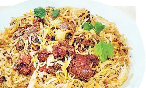 Popular Korean YouTuber Fume’s video of eating a plate full of food in about eight seconds has gone viral on social media. 