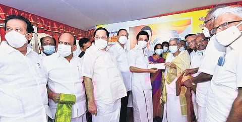 CM MK Stalin presenting the first Thagaisal Thamizhar Award to freedom fighter and veteran Communist leader N Sankaraiah at the latter’s residence on Saturday