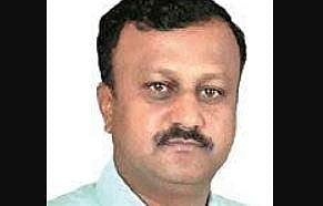 Bengaluru teacher gets award for microscale experiments, taking up recycling