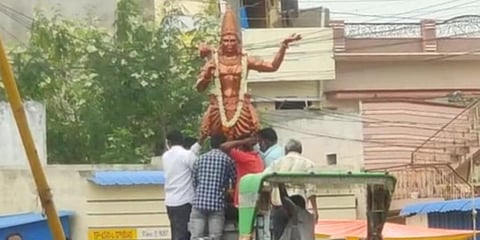 Annamacharya statue being removed from Prodatur town. (Photo | EPS)