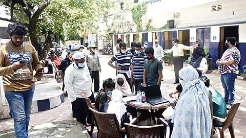 Citizens register for vaccine during a Covid vaccination drive at Dawn High School, Malakpet in Hyderabad on Thursday | Vinay Madapu