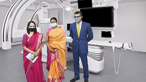 Durga Stalin (centre), wife of CM MK Stalin, inaugurates the biplane cathlab machine | Express