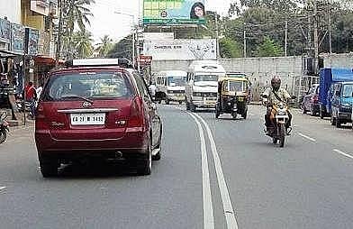 It’s one-way traffic snarl in front of CM Bommai’s RT Nagar house