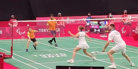 Indian para-badminton players Palak Kohli and Pramod Bhagat (Photo | Deepa Athlete Twitter)