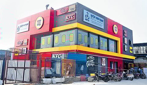 The ‘Pop n Hop’ facility at platform 16, NDLS