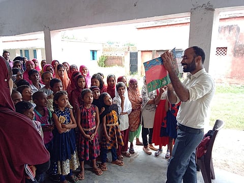 The Best Innovative Idea School Award by Jharkhand was conferred on Sajid for his innovative approach in 2019.