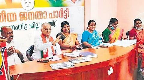 BJP spokesperson in Karnataka Capt. Ganesh Karnik addresses a party workers’ meeting (File photo)