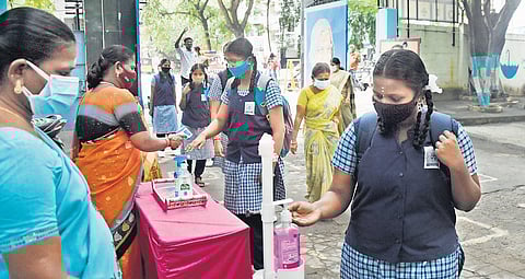 Since reopening, 400 TN schoolchildren tested Covid positive: Health secy