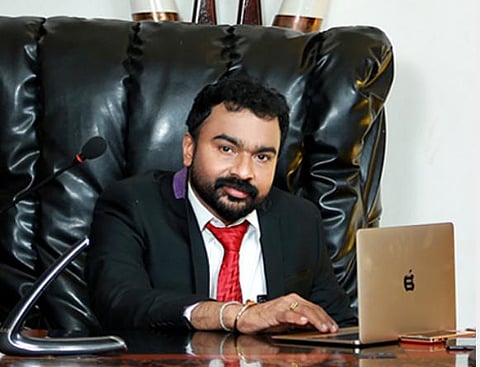 Monson Mavunkal (Photo/www.monsonmavunkal.com)