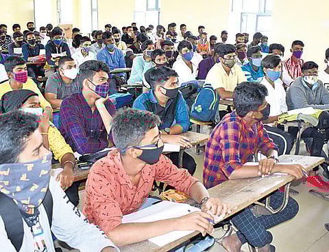 1,200 part-time lecturers afraid of losing jobs in Karnataka government polytechnics