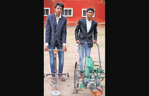 Gurram Anudeep and Sd Mehtaab with a model of portable Magical Hexagon (Photo | EPS)
