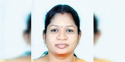 Bommanampalayam Panchayat Union Middle School teacher J Yuvarani (Photo| EPS)