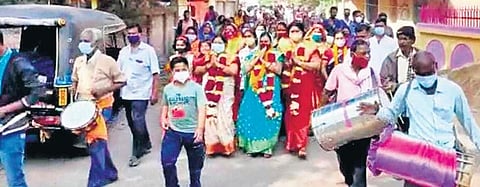 Candidates and supporters violating norms during a rally in Jagatsinghpur. (Photo| EPS)
