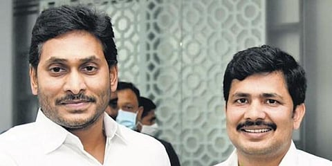 YSRC candidate M Gurumoorthy meets CM Jagan at Tadepalli ( File Photo)