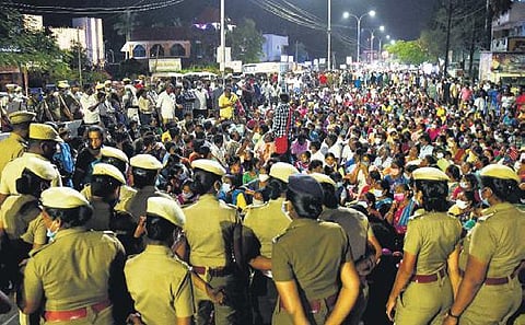 Residents of Bethel Nagar staging protest on Thursday | special arrangement