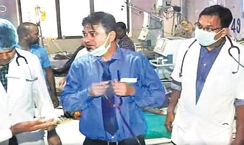 Dr Kafeel Khan (middle). (Photo | Special Arrangement)