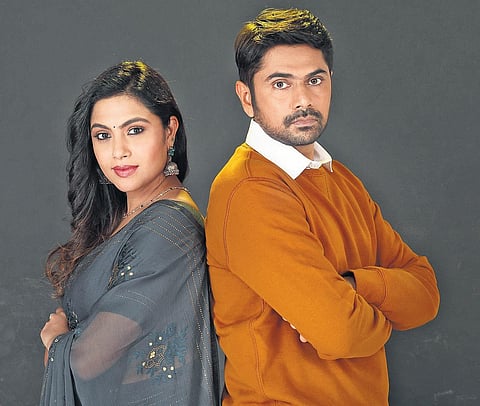 Nishan Nanaiah and Sonu Gowda in Wedding Gift.