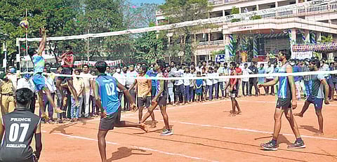 Police organise sports in the villages to wean away youth from gambling during Sankranti in East Godavari district on Wednesday, Jan 5, 2022. (Photo | Express)