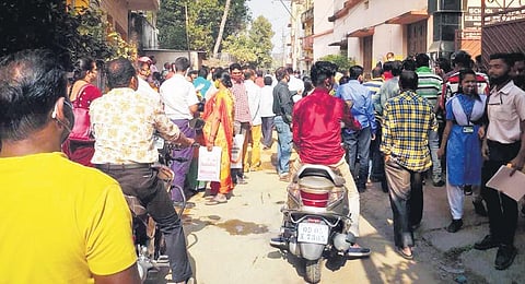Massive crowding in front of Kunja Bihari High School at Chauliaganj. (Photo | Express)