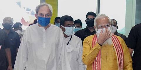 Odisha CM Naveen Patnaik (L) with PM Narendra Modi (Photo | EPS)