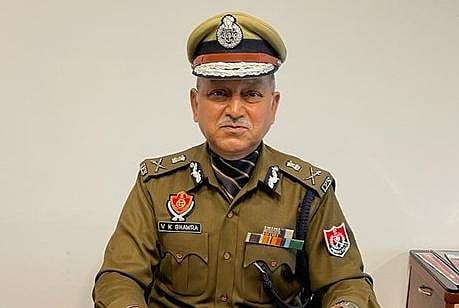 IPS officer Viresh Kumar Bhawra. (Photo | Twitter)
