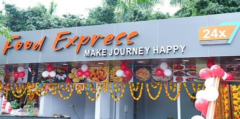 Coach restaurant at Guntur Railway Station