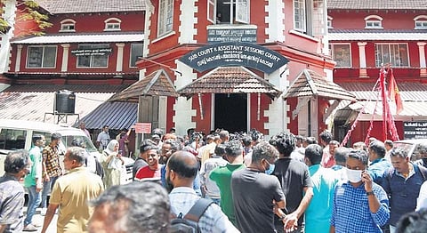 People gathered in front of the Ernakulam Judicial First Class Magistrate Court to have a glimpse of the accused | T P Sooraj  