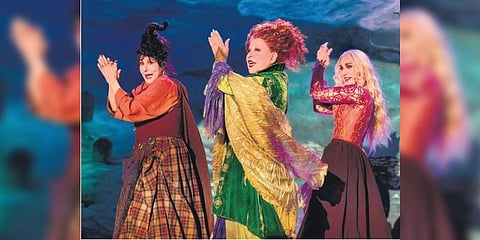 Bette Midler, Sarah Jessica Parker, and Kathy Najimy in Hocus Pocus 2
