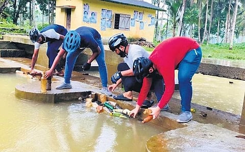 Eco-cycle diaries of Kozhikode's Ecovibe Pedallers