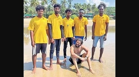 Telugu actor Akhil Raj saved from drowning at Kudle beach