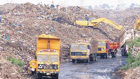 Residents of areas surrounding the Kodungaiyur dumpyard flag frequent fires, and unbearable smell during the monsoons |  D Sampath Kumar