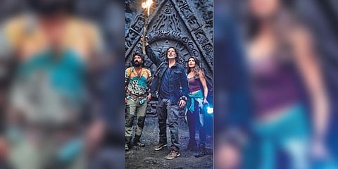 Akshay Kumar, Jacqueline Fernandez and Satya Dev in 'Ram Setu'
